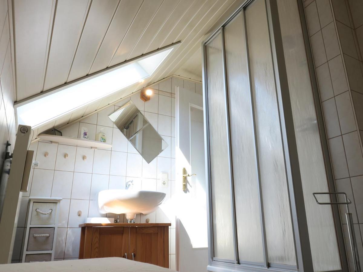 Schone Dachgeschosswohnung In Villa Mit Zentrumsnaher Lage Schleiz Ngoại thất bức ảnh