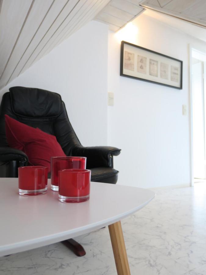 Schone Dachgeschosswohnung In Villa Mit Zentrumsnaher Lage Schleiz Ngoại thất bức ảnh